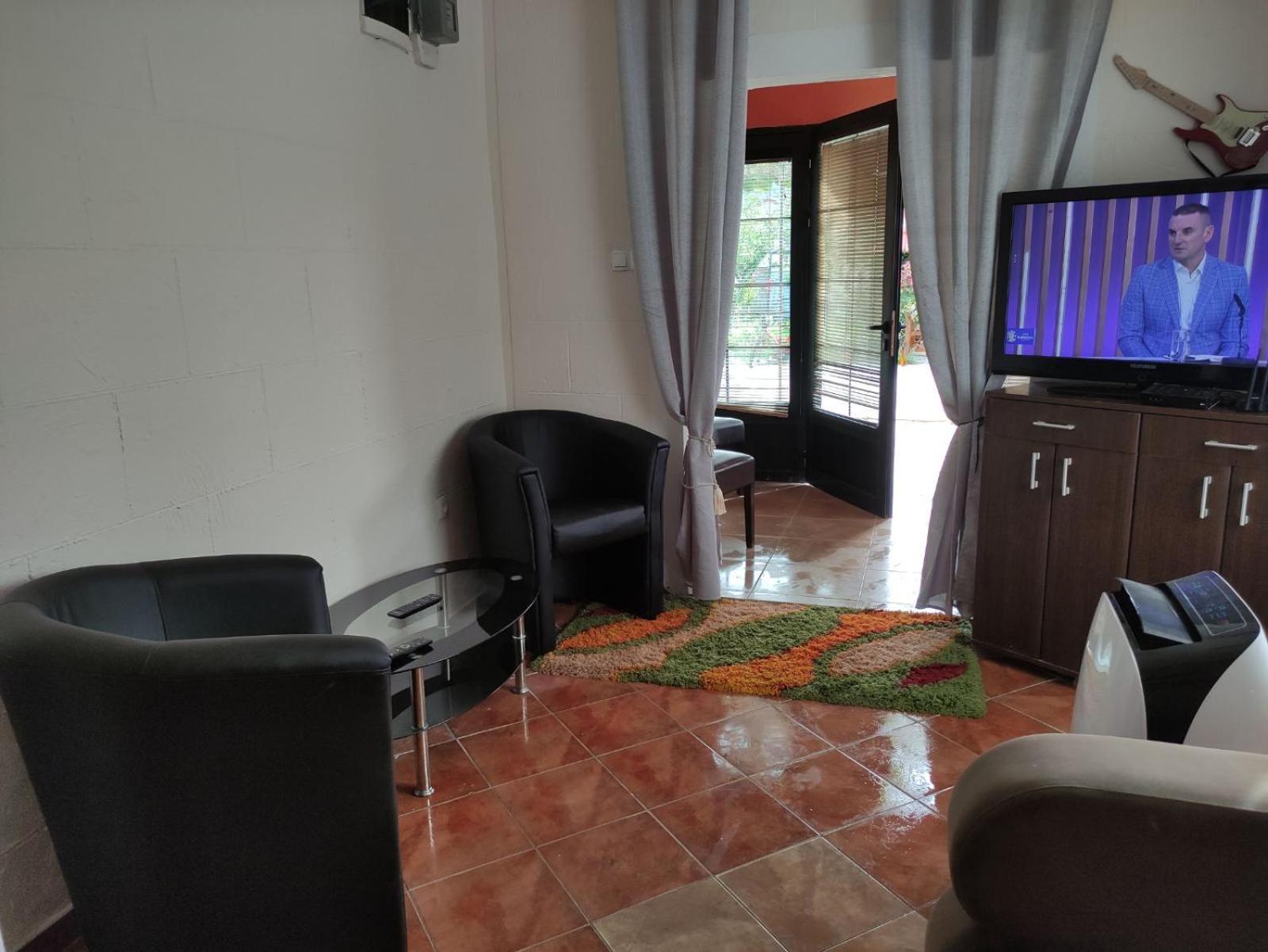 Green Valley Kotor Ngoại thất bức ảnh